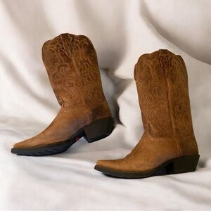 Womens Justin brand brown cowboy boots